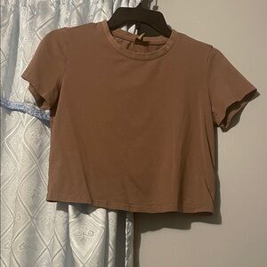 SHEIN Tan Short Sleeve Crop Top